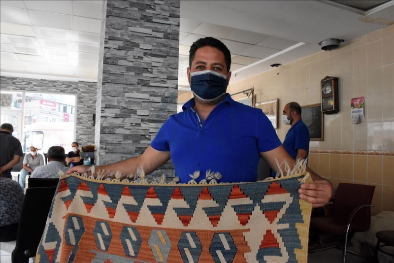Eski halılar yeni ellerde hayat buluyor