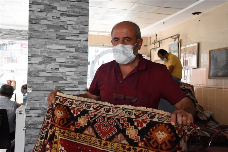 Eski halılar yeni ellerde hayat buluyor
