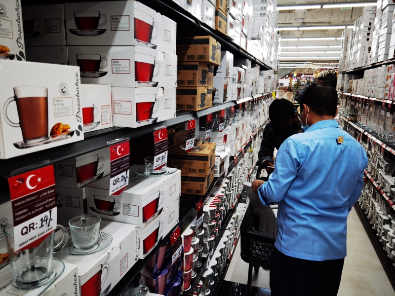 Katar'daki büyük marketler zinciri Türk ürünlerine destek kampanyası başlattı