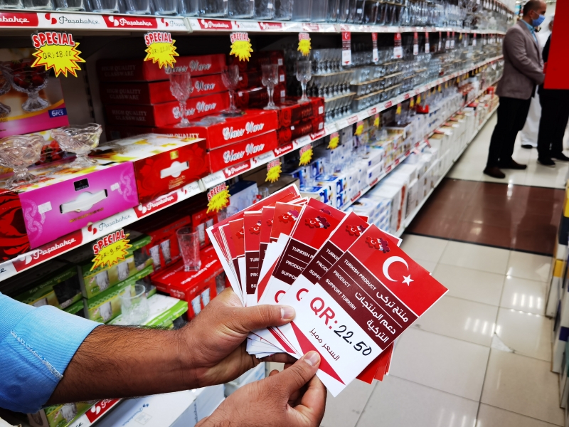 Katar'daki büyük marketler zinciri Türk ürünlerine destek kampanyası başlattı