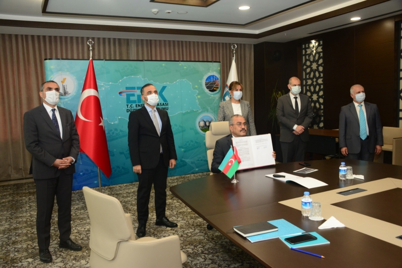 Türkiye ve Azerbaycan'dan enerjide iş birliği protokolü