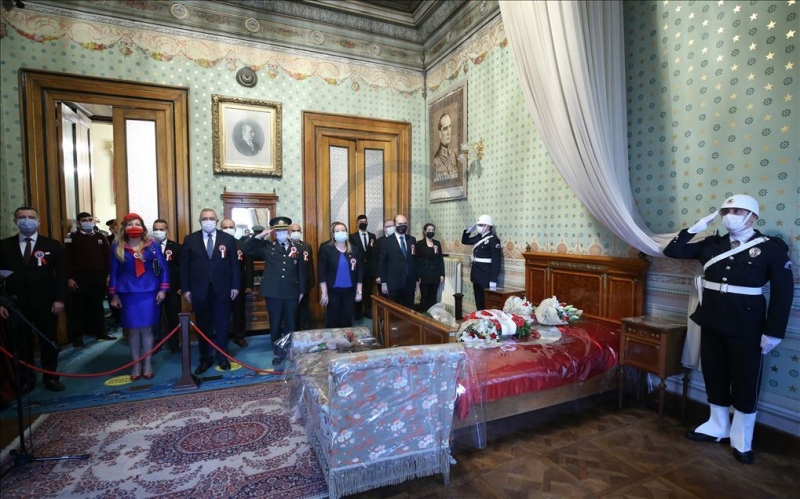 10 Kasım Dolmabahçe Sarayı