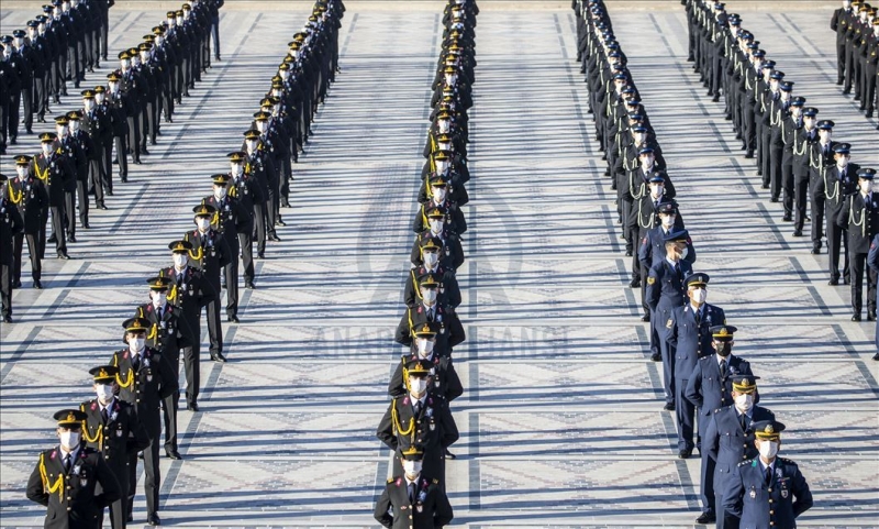 Büyük Önder Atatürk için Anıtkabir'de tören düzenlendi