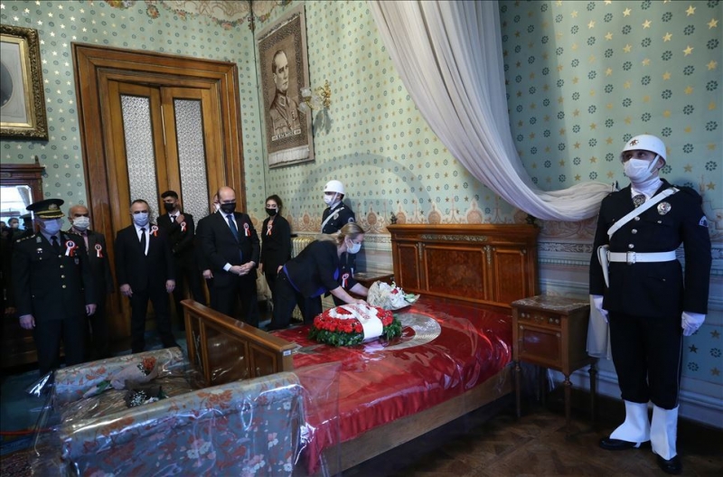 10 Kasım Dolmabahçe Sarayı