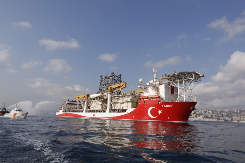  Kanuni sondaj gemisi Karadeniz'e uğurlandı