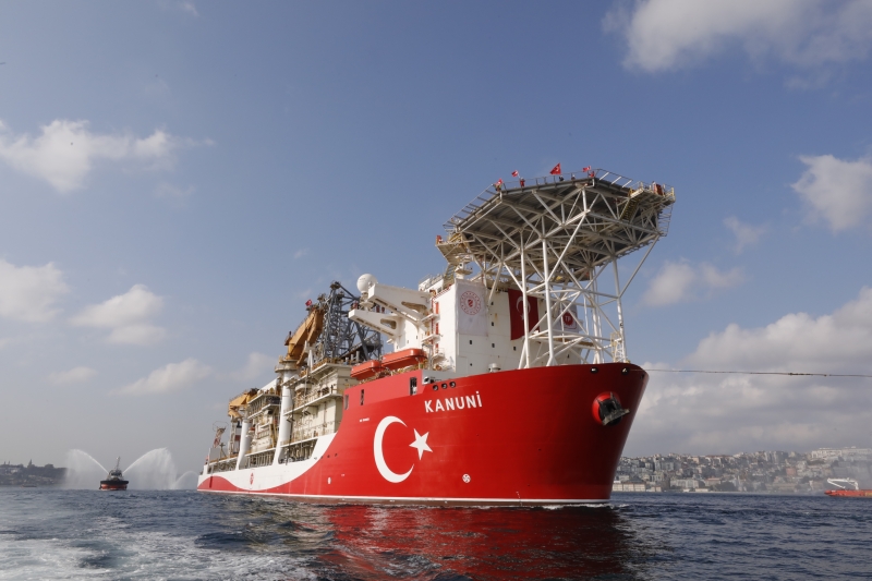  Kanuni sondaj gemisi Karadeniz'e uğurlandı