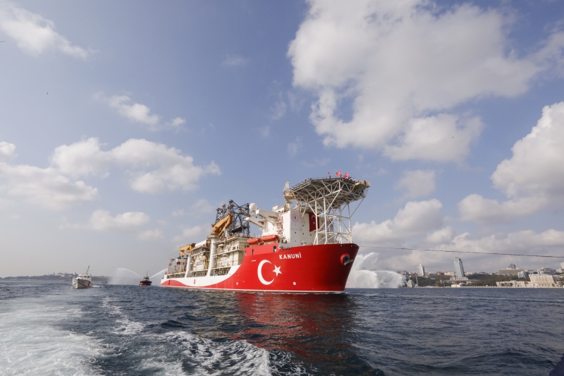  Kanuni sondaj gemisi Karadeniz'e uğurlandı