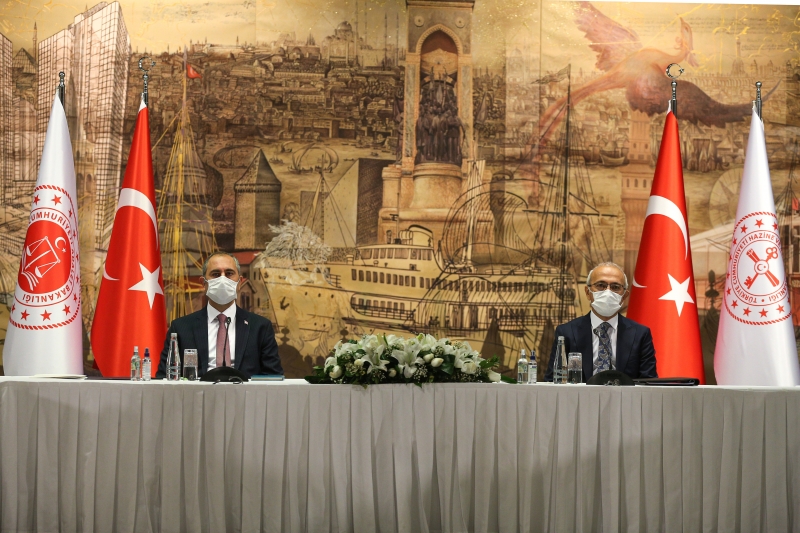  Bakan Elvan ve Gül, TÜSİAD yönetimiyle bir araya geldi