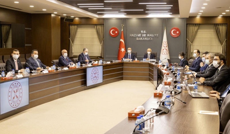  Hazine ve Maliye Bakanı Elvan ile Adalet Bakanı Gül, MÜSİAD yönetimiyle bir araya geldi