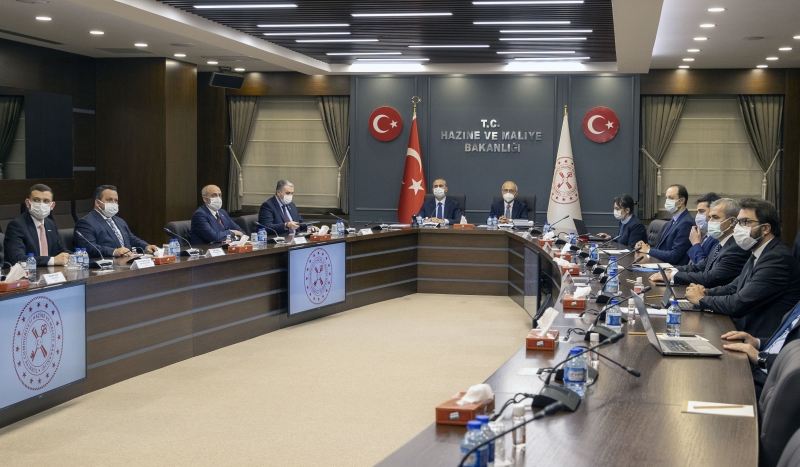  Hazine ve Maliye Bakanı Elvan ile Adalet Bakanı Gül, MÜSİAD yönetimiyle bir araya geldi