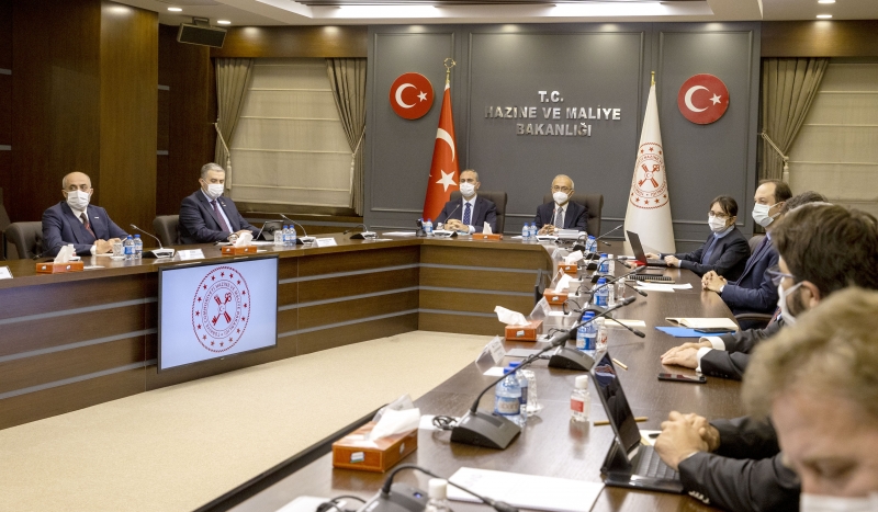  Hazine ve Maliye Bakanı Elvan ile Adalet Bakanı Gül, MÜSİAD yönetimiyle bir araya geldi