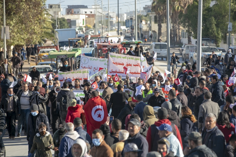Tunus sokakları sosyoekonomik sorunlardan kaynaklı protestolarla 