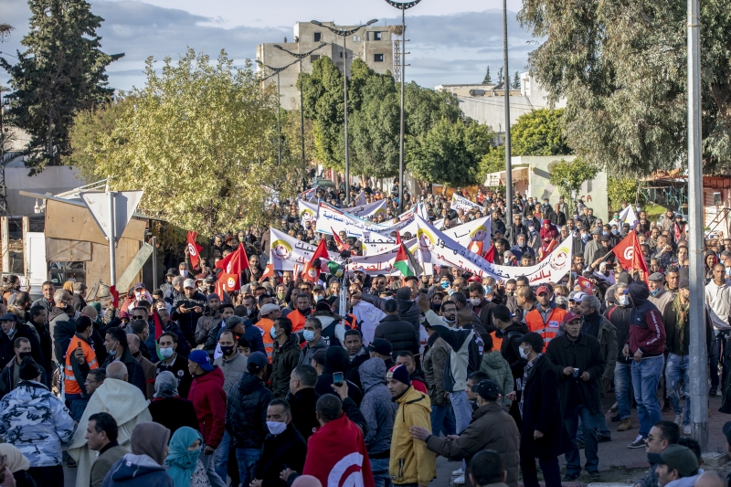Tunus sokakları sosyoekonomik sorunlardan kaynaklı protestolarla 