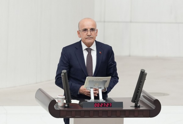 Bakan Şimşek Küresel Kriz Şokuna Karşı Rezerv Güvencesi Verdi!