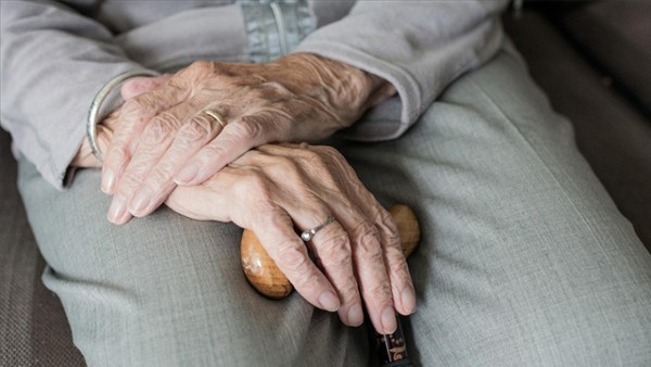 Türkiye'de Yaşlı Nüfus 9,6 Milyona Ulaştı: Uzun Dönemli Bakım Sigortası