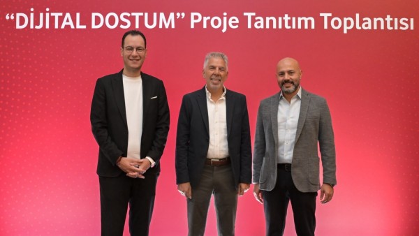 Dijital Dostum Projesi ile Çocuklara Güvenli İnternet Eğitimi