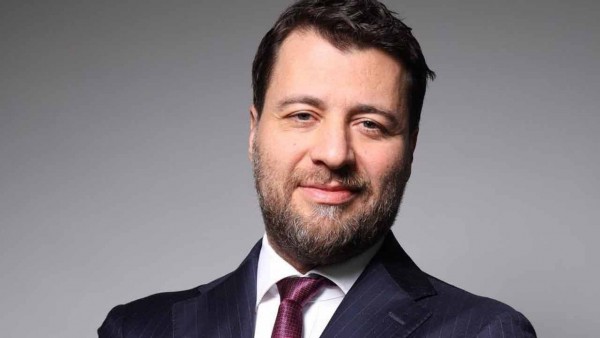 Emre Tezmen'e Yurt Dışına Çıkış Yasağı Getirildi